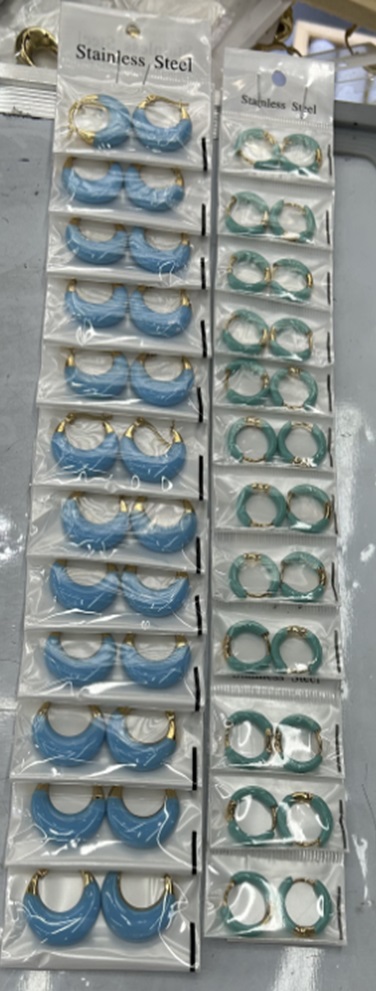 Jewellery Earrings Oval Hoop Coloured Big 2pcs/card 5197-08