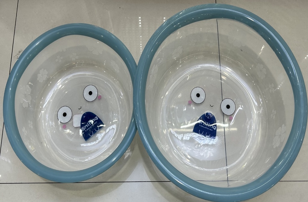 Basin Plst Smiling Big 921